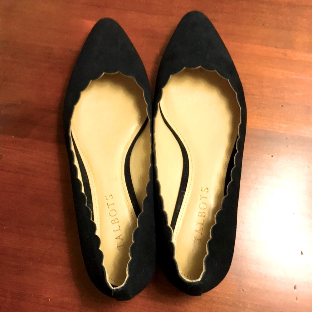 Final Price- TALBOTS Edison Scallop Genuine Suede Flats - Picture 6 of 16